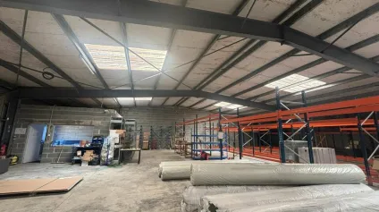 À LOUER  LOCAL D'ACTIVITÉ 790 m² DIVISIBLE  RIVES-DE-L'YON - Offre immobilière - Arthur Loyd