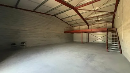 À LOUER  LOCAL D'ACTIVITÉ NEUF  AIZENAY - Offre immobilière - Arthur Loyd