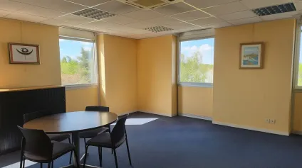 Bureaux - 209 m² - à vendre - zone Nord La Roche-sur-Yon - Offre immobilière - Arthur Loyd