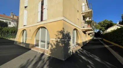 Bureaux 130 m² à louer - Accessibilité PMR et parkings privatifs dans secteur tertiaire dynamique à Béziers - Offre immobilière - Arthur Loyd