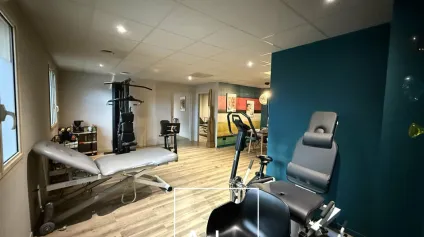 Cabinet Paramédical en RDC avec Parking Sécurisé et Démarrage Immédiat - Offre immobilière - Arthur Loyd