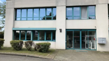 BUREAUX A LOUER EYBENS PARC ROLAND GARROS 287M² 1ER ETAGE AVEC PARKING - Offre immobilière - Arthur Loyd