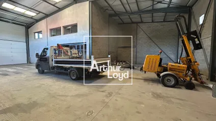 Locaux d'activité à louer - 460 m2 - Polygone nord - Perpignan - Offre immobilière - Arthur Loyd