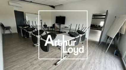 Bureaux à louer à Gallargues, 444,50 m2 divisibles dès 151,9 m2 : votre entreprise au coeur d'un pôle d'activités dynamique - Offre immobilière - Arthur Loyd