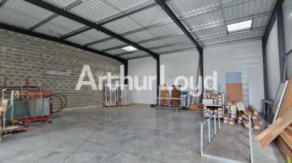 <br />Local d'activité Fleury Sur Orne 253 m²<br /> - Offre immobilière - Arthur Loyd