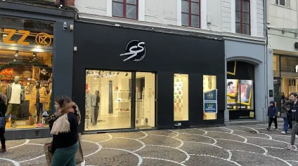 Local commercial à louer Lille Centre - 150 m² avec superbe vitrine en rue piétonne très fréquentée - Offre immobilière - Arthur Loyd