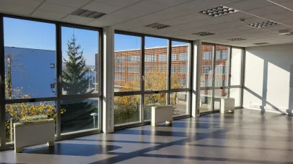 Bureaux à louer au cœur du pôle numérique du site universitaire de Montbéliard - Offre immobilière - Arthur Loyd
