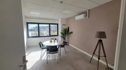 Bureaux spacieux à louer à 5 min du centre ville de Montbéliard - Offre immobilière - Arthur Loyd