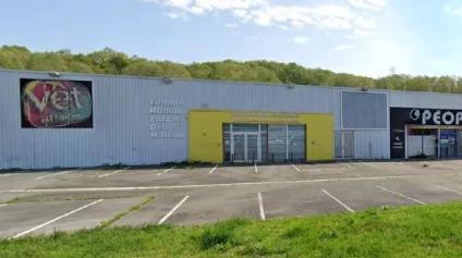 Cellules commerciales zone de la Prusse Bethoncourt - Offre immobilière - Arthur Loyd