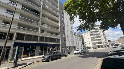 Bureaux bien situé à louer Orléans 100 m2 dans le Loiret (45) - Offre immobilière - Arthur Loyd