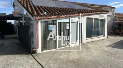 Locaux d'activité à vendre - 225 m² - Elne - Offre immobilière - Arthur Loyd