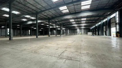 A LOUER plateforme logistique 12 000 m² - Offre immobilière - Arthur Loyd
