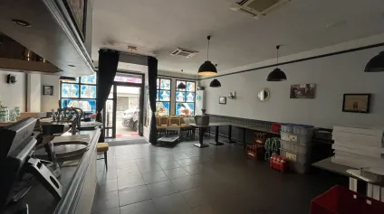 A LOCAL COMMERCIAL - RESTAURANT - CENTRE-VILLE DE SAINT-QUENTIN - Offre immobilière - Arthur Loyd