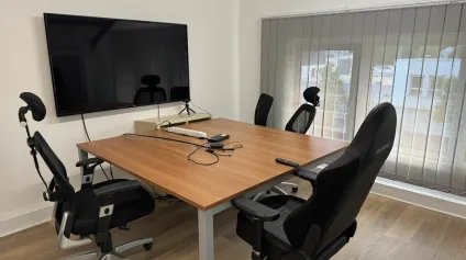 SAINT AVERTIN BUREAUX A VENDRE 123 M² PARKINGS PARFAIT ETAT - Offre immobilière - Arthur Loyd