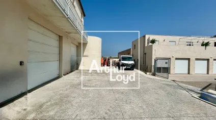 Ensemble immobilier avec rendement locatif et espace de stockage - Proche Montpellier, accès PL - Offre immobilière - Arthur Loyd