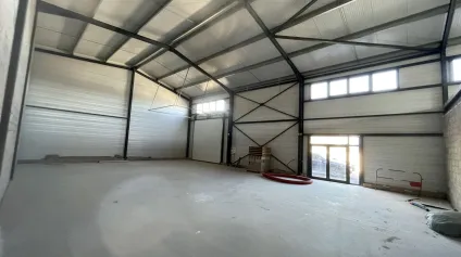 Locaux d'activité neufs à louer - Divisibles dès 70 m² - Accès A9 Béziers - Emplacement stratégique - Offre immobilière - Arthur Loyd