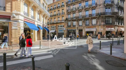 RARE - LOCAL COMMERCIAL - À LOUER - HYPERCENTRE TOULOUSE - Offre immobilière - Arthur Loyd