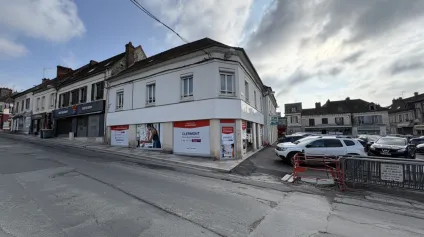 A VENDRE LOCAL COMMERCIAL 185 M2 LIANCOURT - Offre immobilière - Arthur Loyd