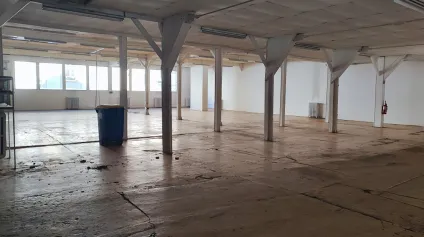 LIMOGES Proche BEAUBLANC local de 903 m² stationnement devant - Offre immobilière - Arthur Loyd