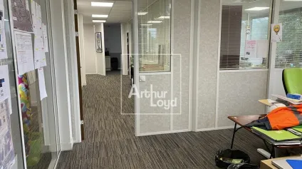 BUREAUX CLIMATISES A LOUER - GRIGNY - Offre immobilière - Arthur Loyd