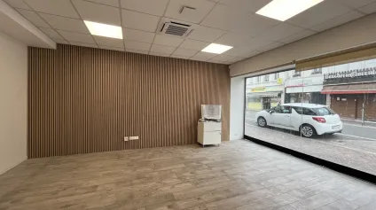 LOCAL COMMERCIAL A LOUER - 128 M2 - SAINT-QUENTIN - Offre immobilière - Arthur Loyd