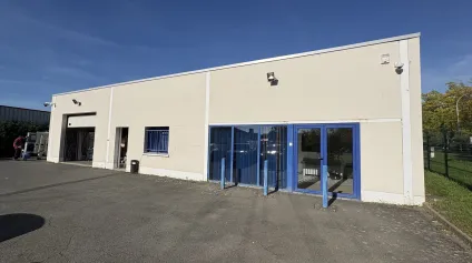 LOCATION / Bâtiment indépendant mixte (bureaux et stockage) - Saint Jean de Braye - Offre immobilière - Arthur Loyd