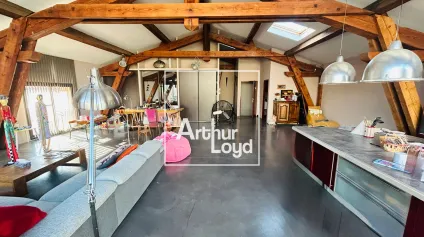 Local d'activités à vendre - Offre immobilière - Arthur Loyd