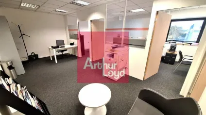 CLERMONT-FERRAND ZI BREZET A LOUER BUREAUX 66M² - Offre immobilière - Arthur Loyd