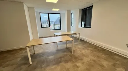 Bureaux lumineux à louer - PMR - Proximité centre ville Brive - Offre immobilière - Arthur Loyd