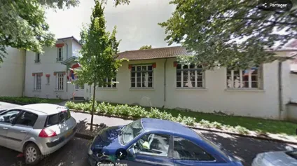 LOCAUX PROFESSIONNELS PROCHE HOPITAL - Offre immobilière - Arthur Loyd