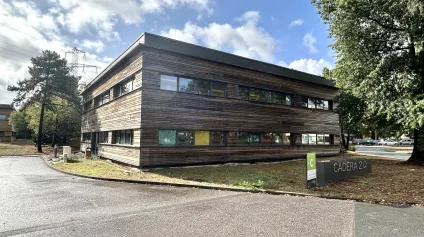 Plateau de bureaux à louer dans un parc tertiaire arboré - Mérignac Cadera Sud - Offre immobilière - Arthur Loyd