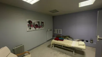 LOCAL PROFESSIONNEL À VENDRE POITIERS  38 M² AVEC PARKINGS PRIVATIFS  EMPLACEMENT STRATÉGIQUE ENTRE CENTRE-VILLE ET ZONE COMMERCIALE - Offre immobilière - Arthur Loyd