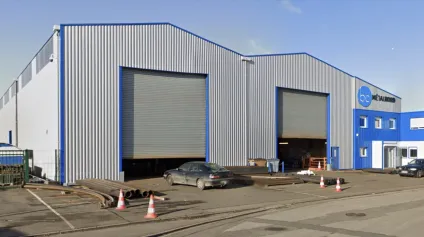 À LOUER / À VENDRE - BÂTIMENT INDUSTRIEL INDÉPENDANT ZI TETEGHEM - Offre immobilière - Arthur Loyd