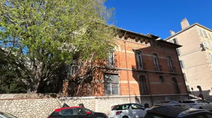 Bureaux à louer avec parkings - Idéal cabinet médical - Prado / Périer - 13008 Marseille - Offre immobilière - Arthur Loyd