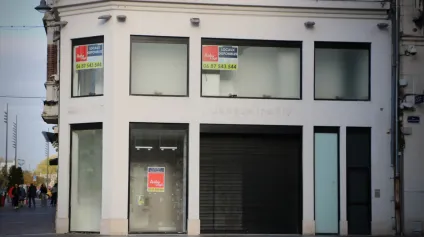 A LOUER BUREAUX EN PLEIN COEUR DU CENTRE-VILLE DE SAINT-QUENTIN - Offre immobilière - Arthur Loyd