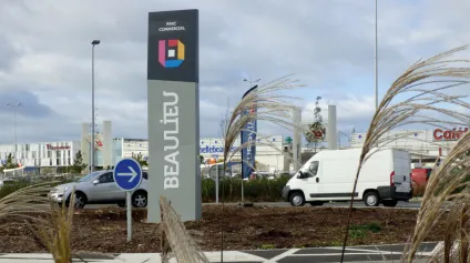 A VENDRE Murs commerciaux - Puilboreau Beaulieu - 1071 m2 - Offre immobilière - Arthur Loyd