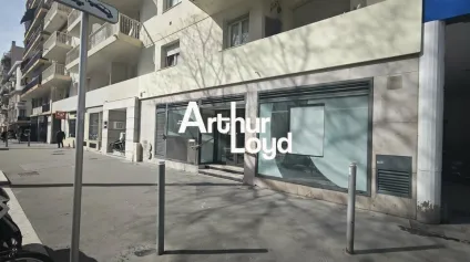 VENTE LOCAL COMMERCIAL195 M² + 1 PARKING EN SOUS SOL EMPLACEMENT N°1 - Offre immobilière - Arthur Loyd