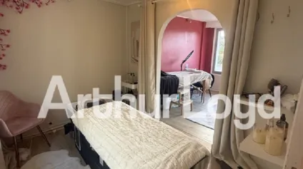 Local professionnel - A LOUER - CAEN - Offre immobilière - Arthur Loyd