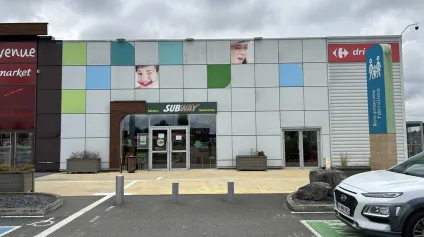 Local commercial 128 m² à louer sur le pôle commercial de Beaurains - Offre immobilière - Arthur Loyd