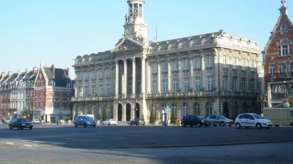 Local commercial à louer Cambrai - 320 m² rénovés avec extraction et cuisine professionnelle - Offre immobilière - Arthur Loyd