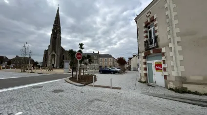 Locaux commerciaux à vendre à Bouvron 44130 - Offre immobilière - Arthur Loyd