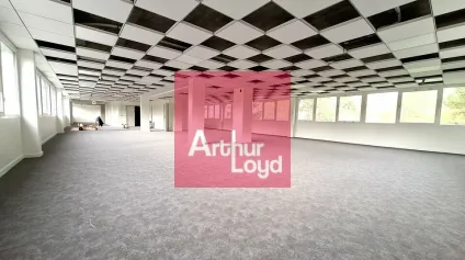 CLERMONT-FERRAND LA PARDIEU BUREAUX A LOUER 419 M² - DIVISIBLES - Offre immobilière - Arthur Loyd