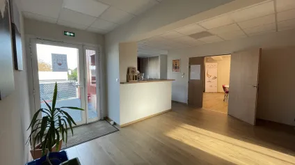 Bureaux de 73 m² non divisibles à louer à Nîmes , secteur St Césaire - Offre immobilière - Arthur Loyd
