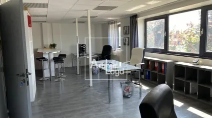 MOISSY CRAMAYEL LOCAL D'ACTIVITES A LOUER - Offre immobilière - Arthur Loyd