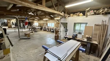 Agglomération Montluçonnaise, locaux d'activité idéaux pour artisan - Offre immobilière - Arthur Loyd