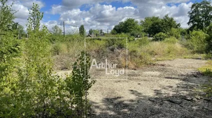 TERRAIN A VENDRE proche MELUN - Offre immobilière - Arthur Loyd