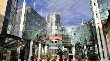 À louer - Bureaux de 121 m² divisibles dès 46 m² - Au coeur des Chartrons à Bordeaux - Offre immobilière - Arthur Loyd