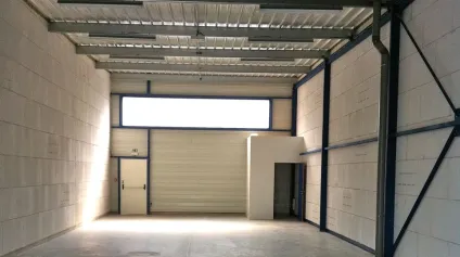 Secteur VALENCIENNES -Entrepôts à louer à Anzin , au coeur du Parc Europescaut : un emplacement stratégique . - Offre immobilière - Arthur Loyd