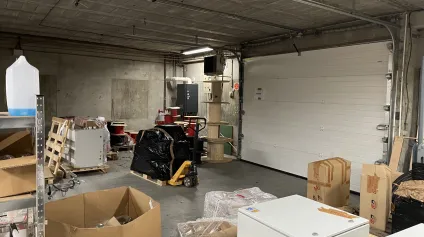 À louer - Local mixte bureaux et entrepôt - en ZI de TEMPLEMARS- Site sécurisé avec parkings - Offre immobilière - Arthur Loyd