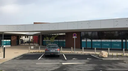 Locaux commerciaux à louer à LA MADELEINE 59110 - Offre immobilière - Arthur Loyd